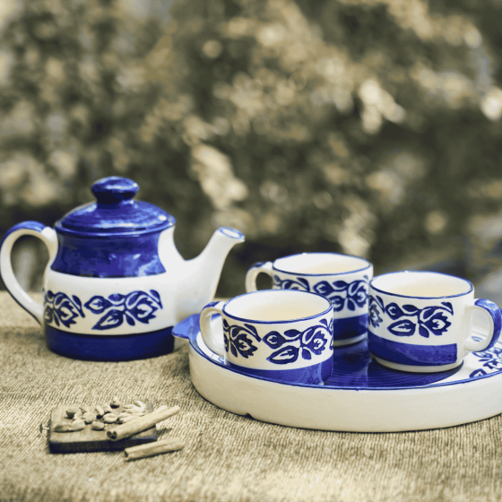 Khurja Pottery Murli Mug Tea Set – White & Blue (Large Size)
